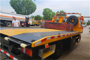 横县附近拖车电话号码服务