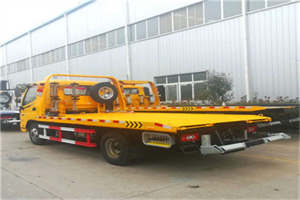 横县附近拖车救援搭电